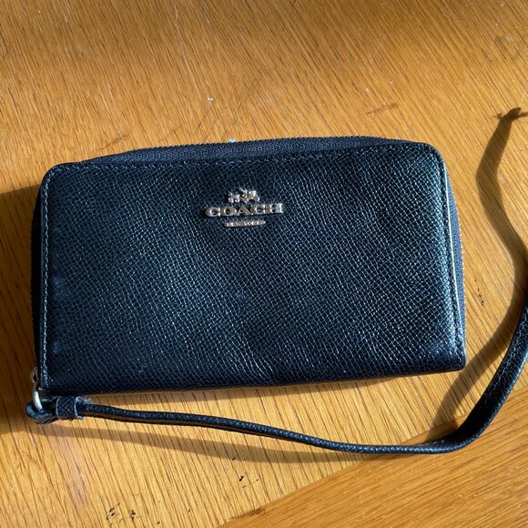 Coach Black Leather Zip Wristlet Wallet - Picture 3 of 11